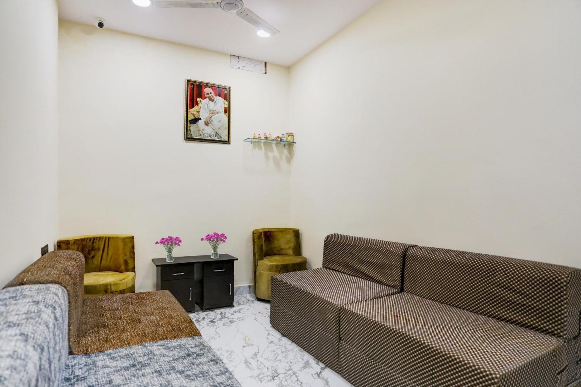 Hotel O Royal Lotus Stay Near Ip Extension Metro Station New Delhi Eksteriør bilde